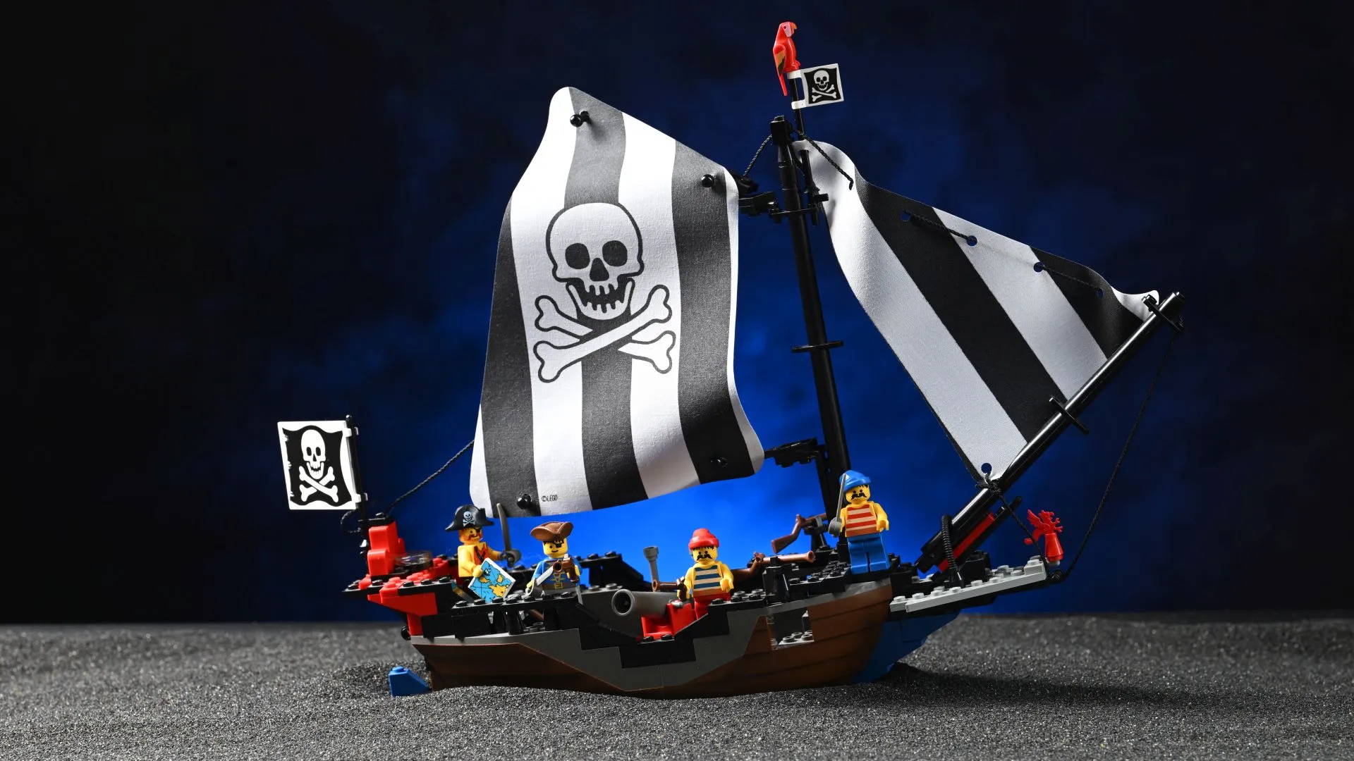LEGO Pirates Renegade Runner (6268): 33 years and still raiding The complete LEGO Pirates Renegade Runner (6268) set from 1993, fully built after 33 years, with its turntable cannon, skull-and-crossbones sail, and pirate crew